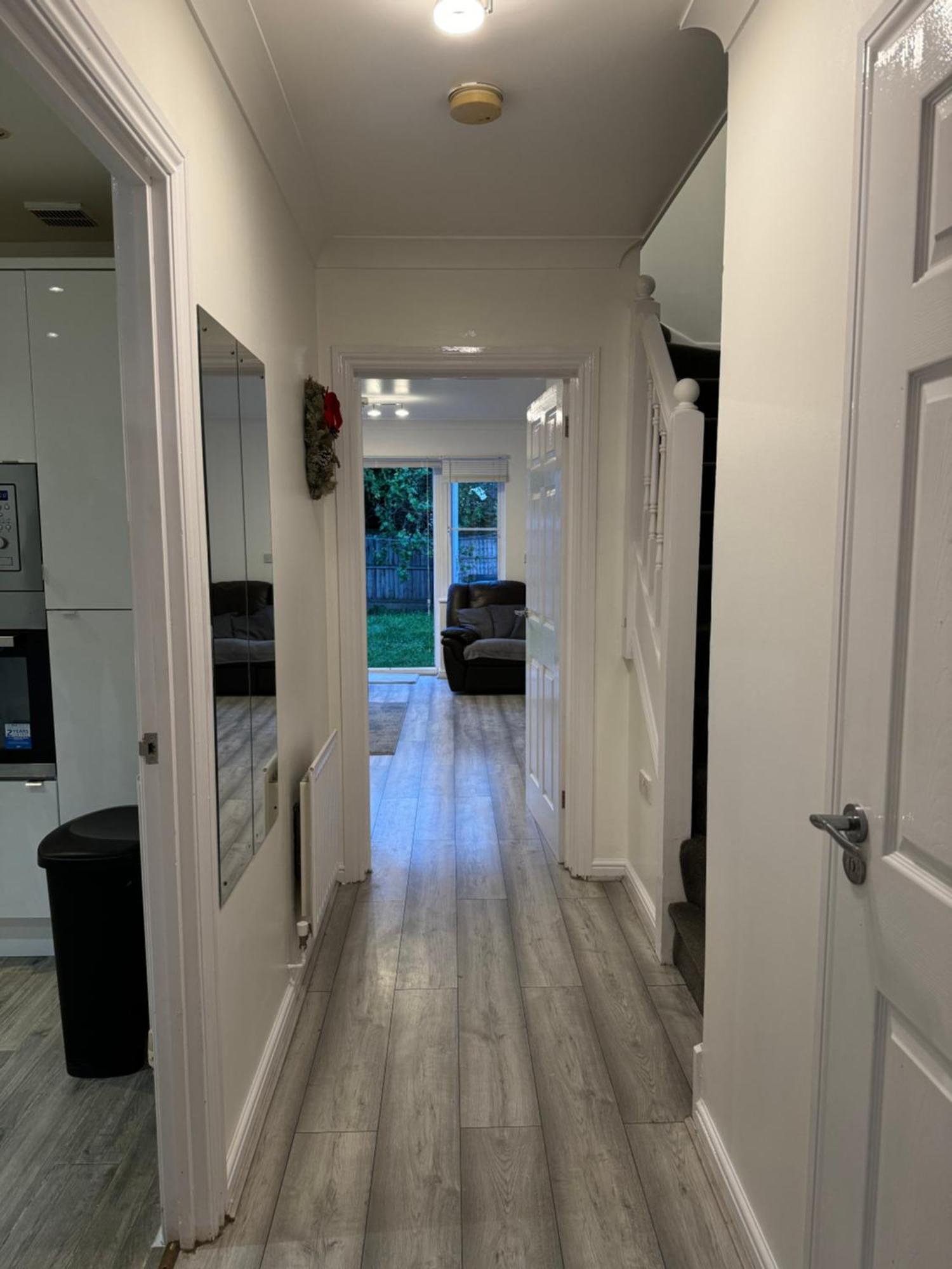 לונדון Spacious 3 Bedroom Home, With Private Driveway 5 Minutes From Excel Centre & Custom House מראה חיצוני תמונה